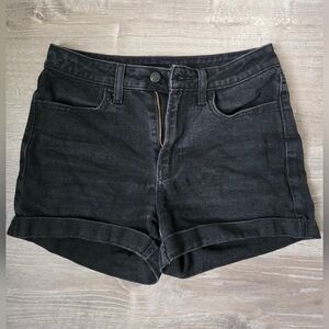 Old Navy High-Rise Black Shorts